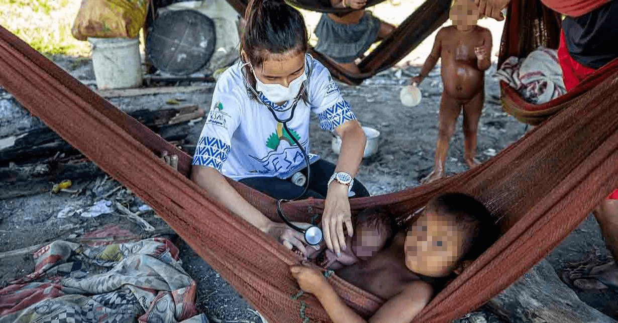 Pelo menos 1.556 pequenos Yanomami têm hoje algum déficit de peso [Imagem: DSEI YANOMAMI/YE'KUANA]