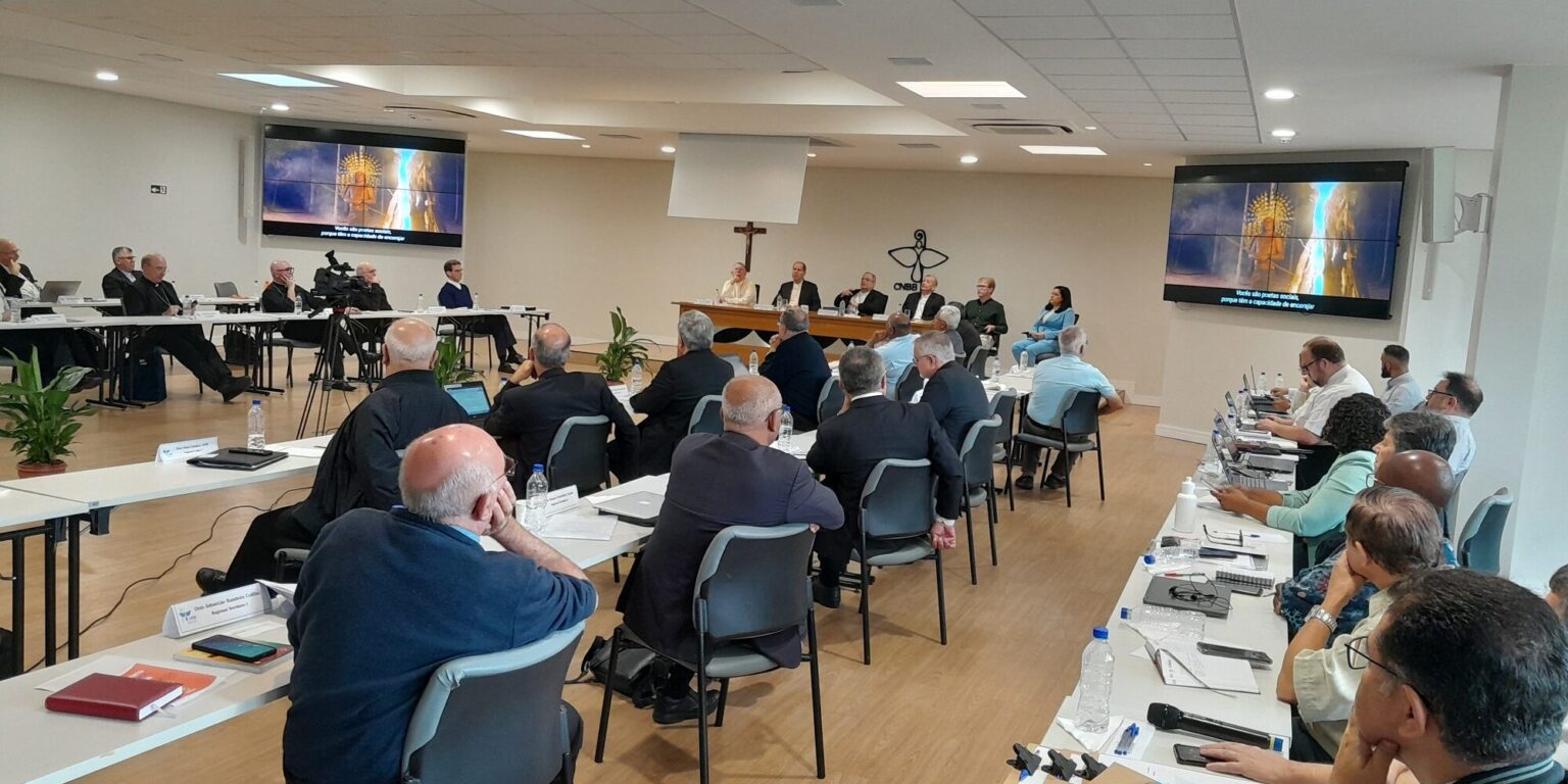 Reunião lançamento Laudato Si'